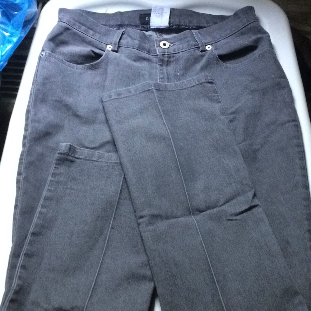 GUESS Jeans